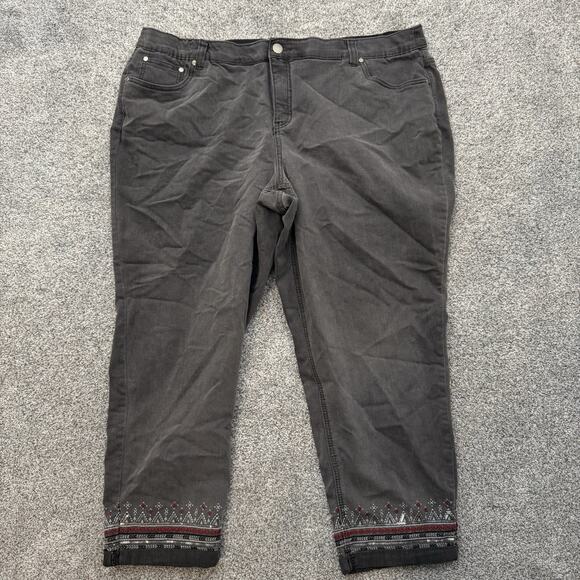 CJ Banks Plus Capri Jeans 24W Plus Slimming Embroidered Boho Tribal Festival - Picture 1 of 11